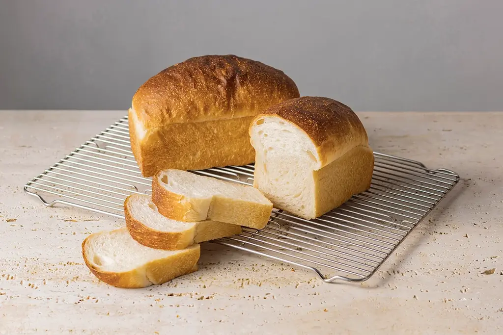 小麦のうまみを楽しむパン「D.baguette by parigot & DIA」　　オープンから約2ヶ月、売切続出で販売個数制限を変更 画像 6