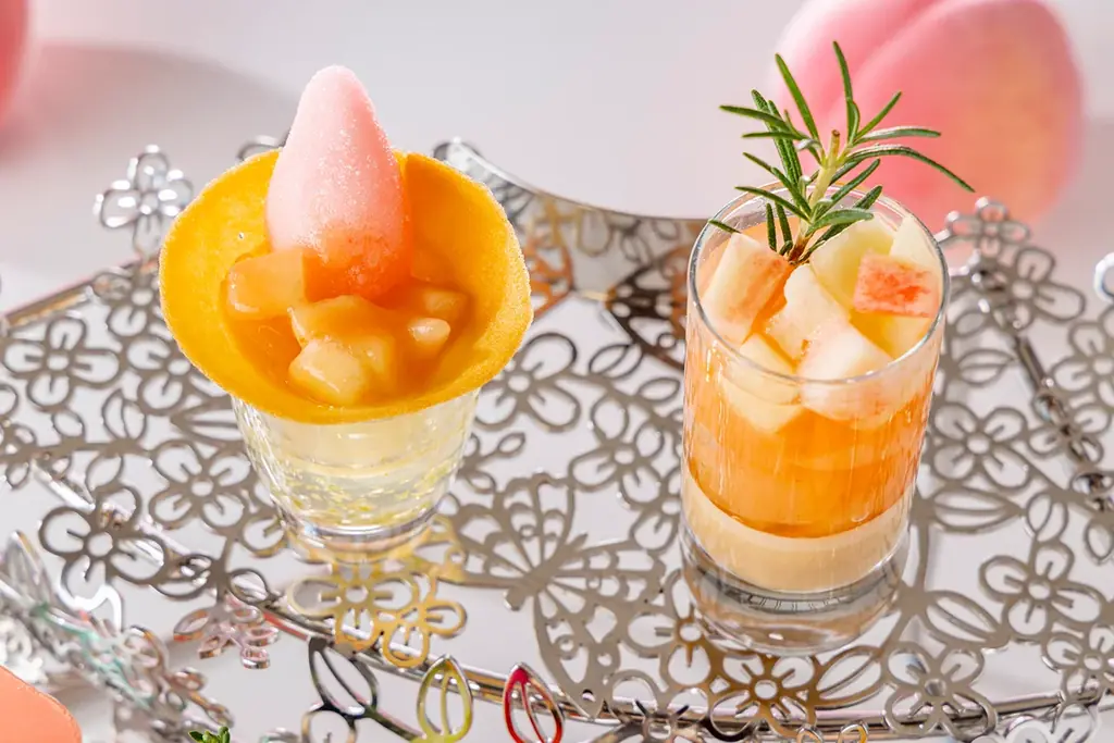 【ヒルトン東京お台場】みずみずしい桃を多彩に味わう、夏限定「ピーチ アフタヌーンティー」　桃スイーツ9種に、スコーン＆サンドイッチのテーブルサービスも 画像 4