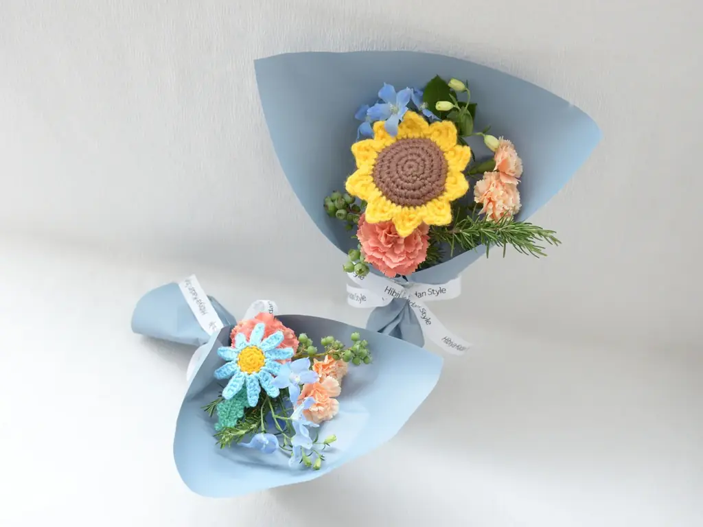 ニットフラワー×生花の父の日ブーケ、日比谷花壇と東京家政大が共同開発