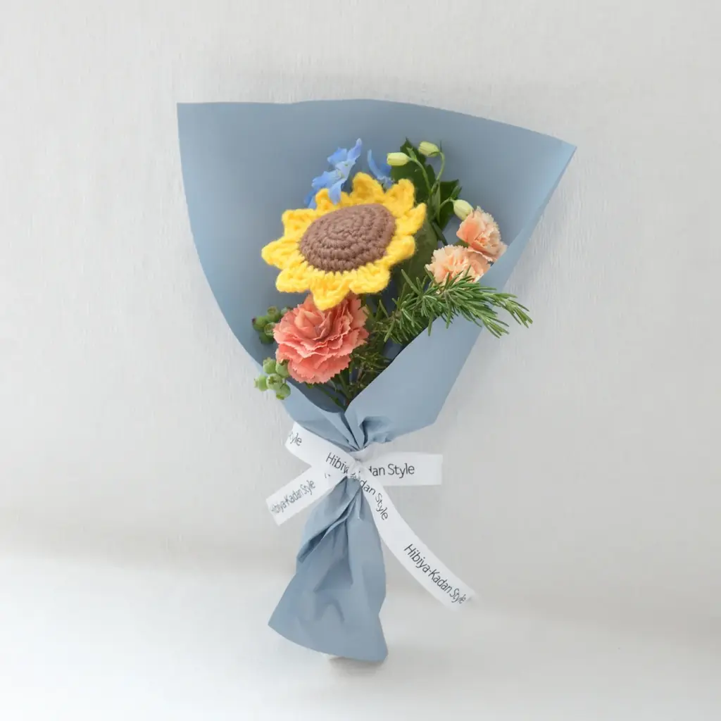 若者の花離れをPBLで解決へ！トレンドの「ニットフラワー」と旬の生花を掛け合わせたハイブリッドブーケを日比谷花壇と東京家政大学が共同開発。 画像 7