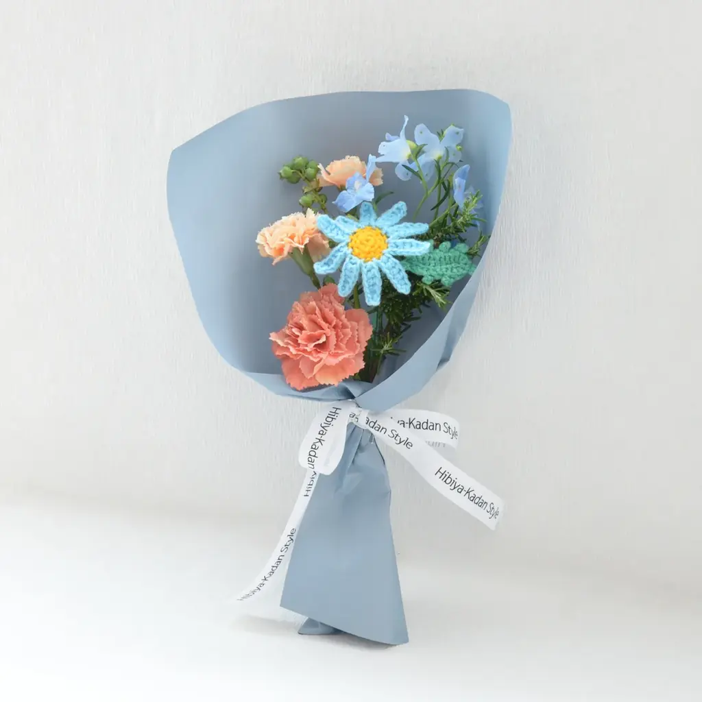 若者の花離れをPBLで解決へ！トレンドの「ニットフラワー」と旬の生花を掛け合わせたハイブリッドブーケを日比谷花壇と東京家政大学が共同開発。 画像 8