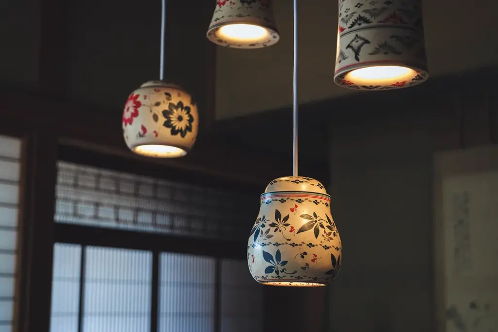 伝統工芸「こけし」が暮らしに寄り添う照明に。Sony Design×桜井こけしによる共創作品『灯るこけし』の照明製造を村上工作所が担当 画像 2