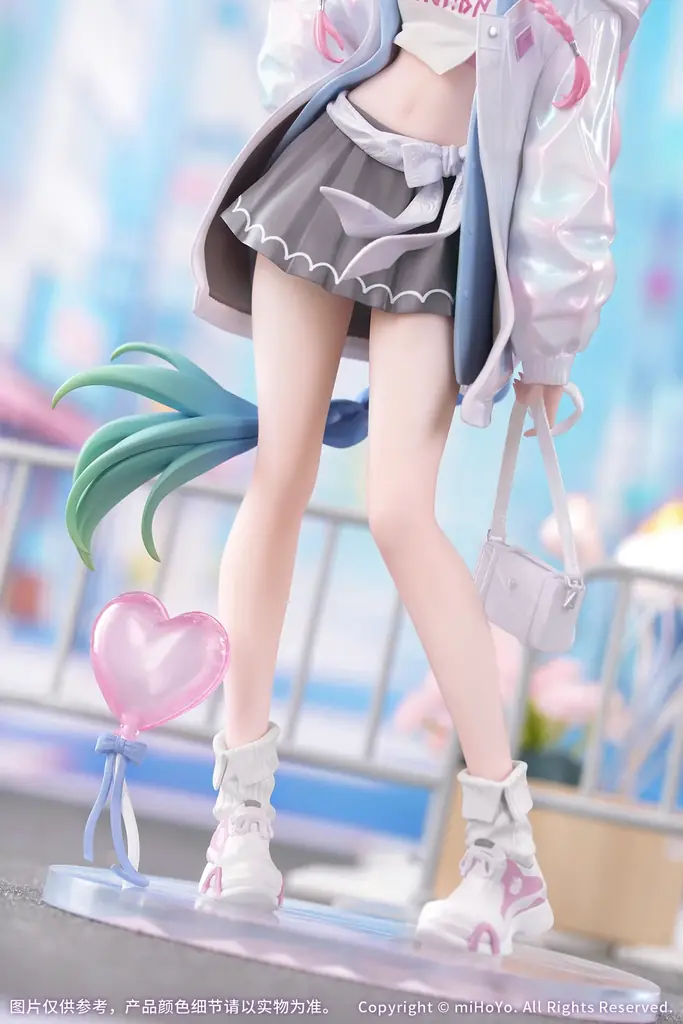 『崩壊：スターレイル』より、Gift+シリーズ新作「キュレネ 素敵な休日 Ver.」が1/8スケールフィギュアとなって登場。 画像 4