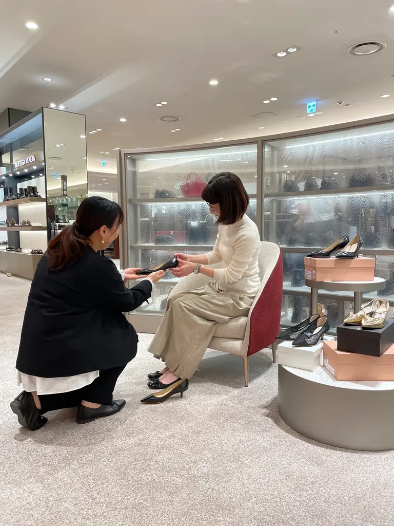 【阪急うめだ本店】夏のバカンスを彩る「Sandals Fair」を開催。国内外の最旬サンダルと夏の新作ウェアが集結。 画像 9