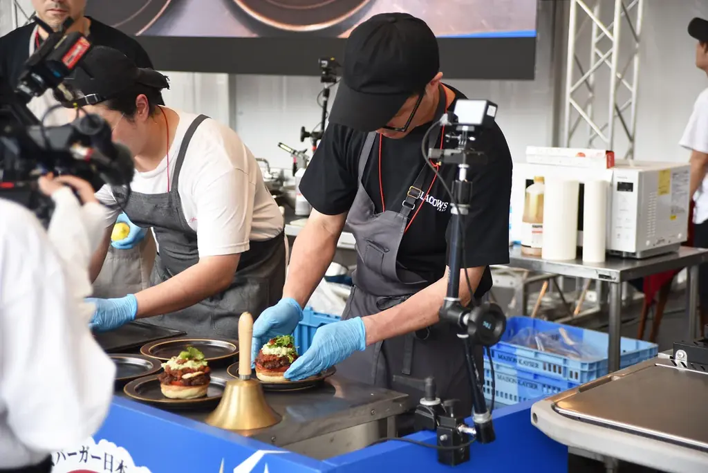 グルメバーガー日本一は、恵比寿BLACOWS・高野帯刀シェフに決定！『バガチャン』JAPAN BURGER CHAMPIONSHIP 2026に約6万3千人が来場 画像 6