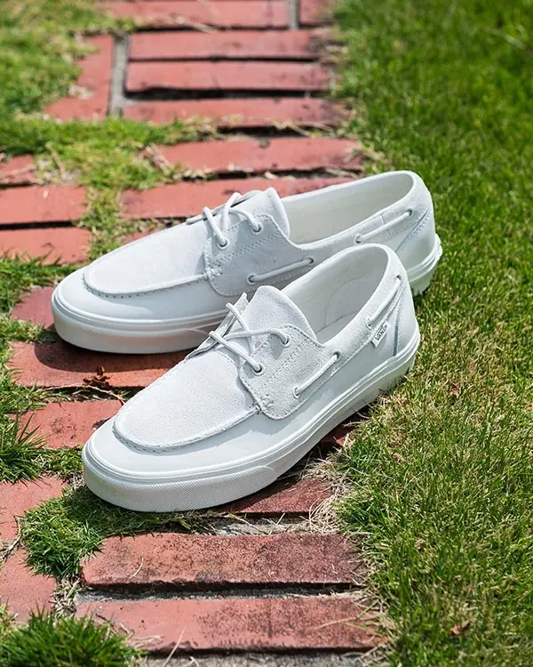 国内ではDOORSのみの限定展開。Vansからスタイリッシュな足元を演出する「EXCLUSIVE 2-ELT BOAT SHOES」が6月19日(金)発売 画像 2