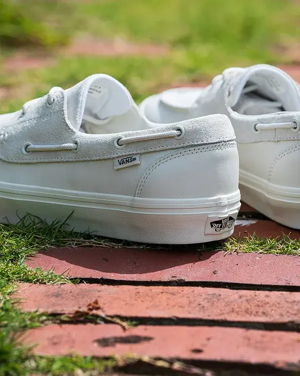 国内ではDOORSのみの限定展開。Vansからスタイリッシュな足元を演出する「EXCLUSIVE 2-ELT BOAT SHOES」が6月19日(金)発売 画像 5