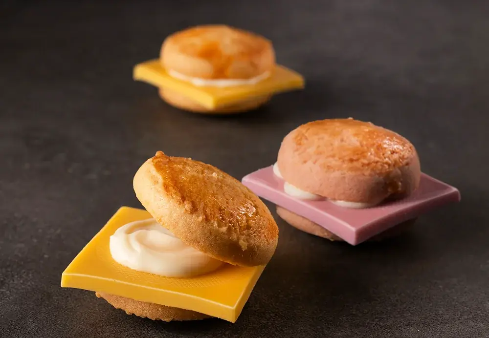 累計1000万個突破の東京土産「キャプテンスイーツバーガー」が進化！バンズクッキーが「サクッほろっ」食感に 画像 7