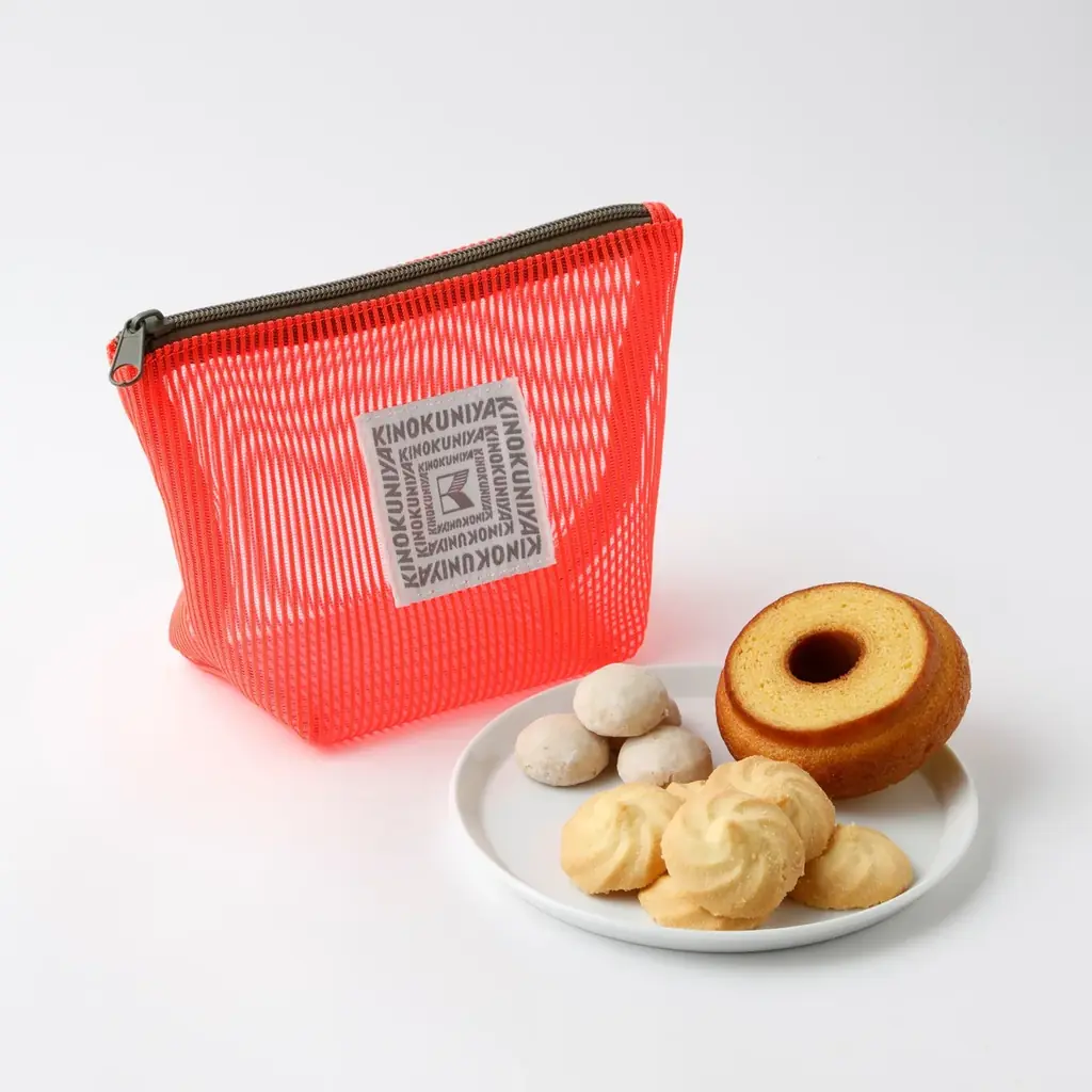 【紀ノ国屋】爽やかな色合い、メッシュ素材のポーチに焼菓子が入った「メッシュスイーツポーチ」が新登場！ 画像 3