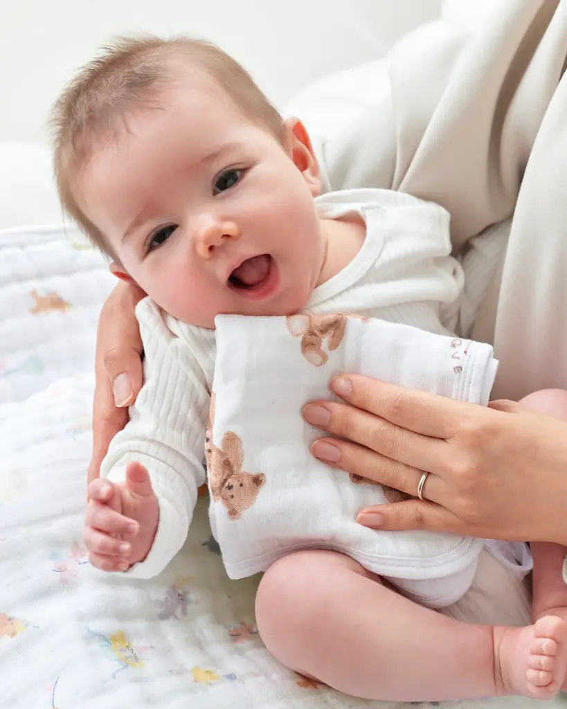 【ジェラート ピケ】「aden + anais™」とのスペシャルコレクション！高品質な糸をやさしく織ったモスリンコットン使用のスワドルやビブなどギフトに最適なアイテムを発売 画像 11