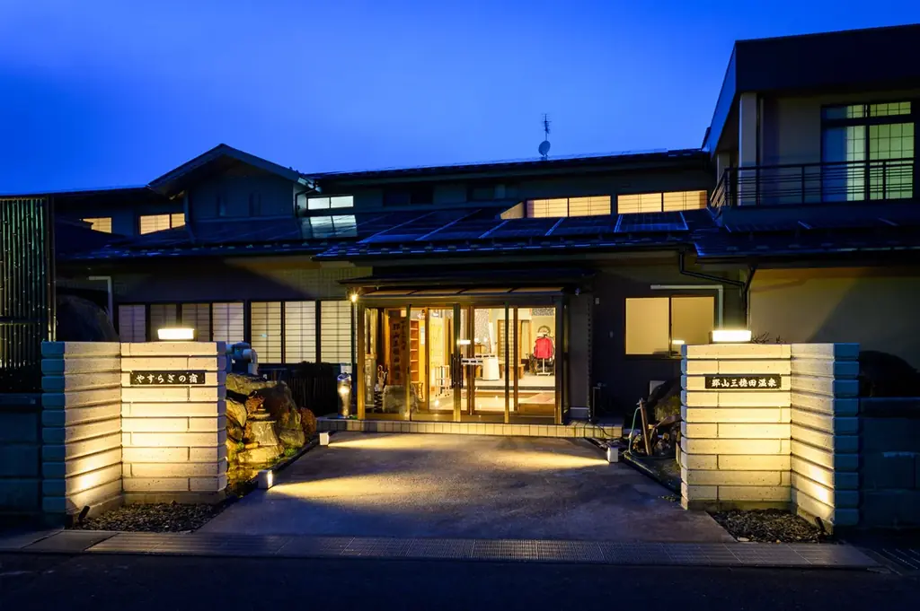 【郡山三穂田温泉】期間限定「天然地下水風呂」が露天風呂に登場。100%天然掛け流し温泉と24.8℃の地下水を交互に利用する“温冷交代浴”で夏の自律神経を整える。 画像 6