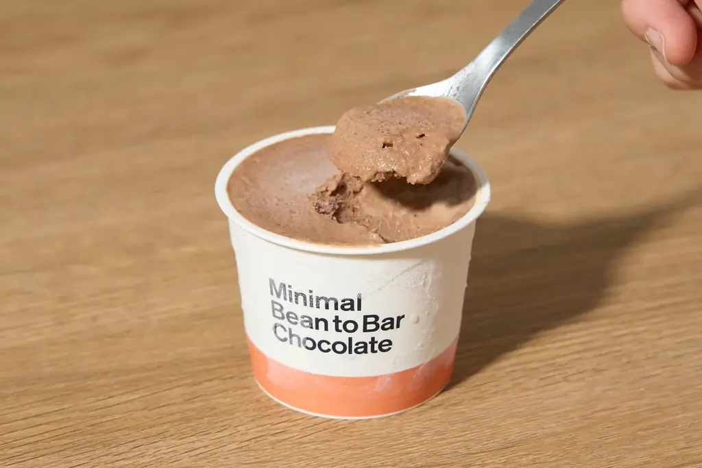 【お中元・夏ギフト】カカオの個性をひんやり軽やかに楽しむ3種のクラフトチョコレートアイスが新登場！ 画像 3
