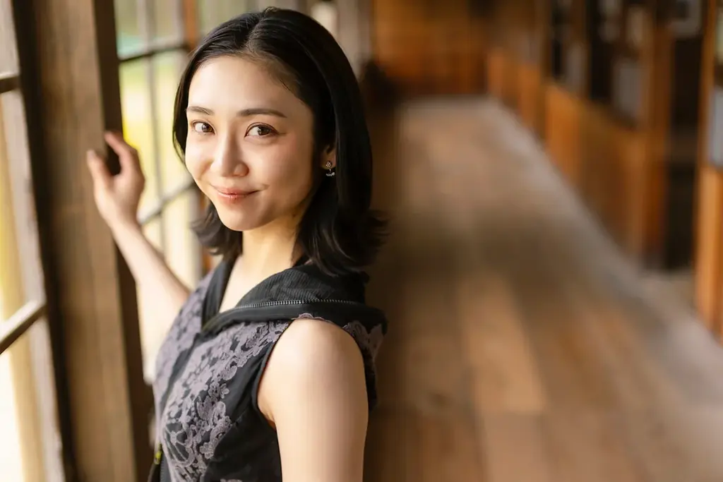 俳優・山谷花純、20代最後を見つめた写真集「遠距離、現在此。」発売 画像 6