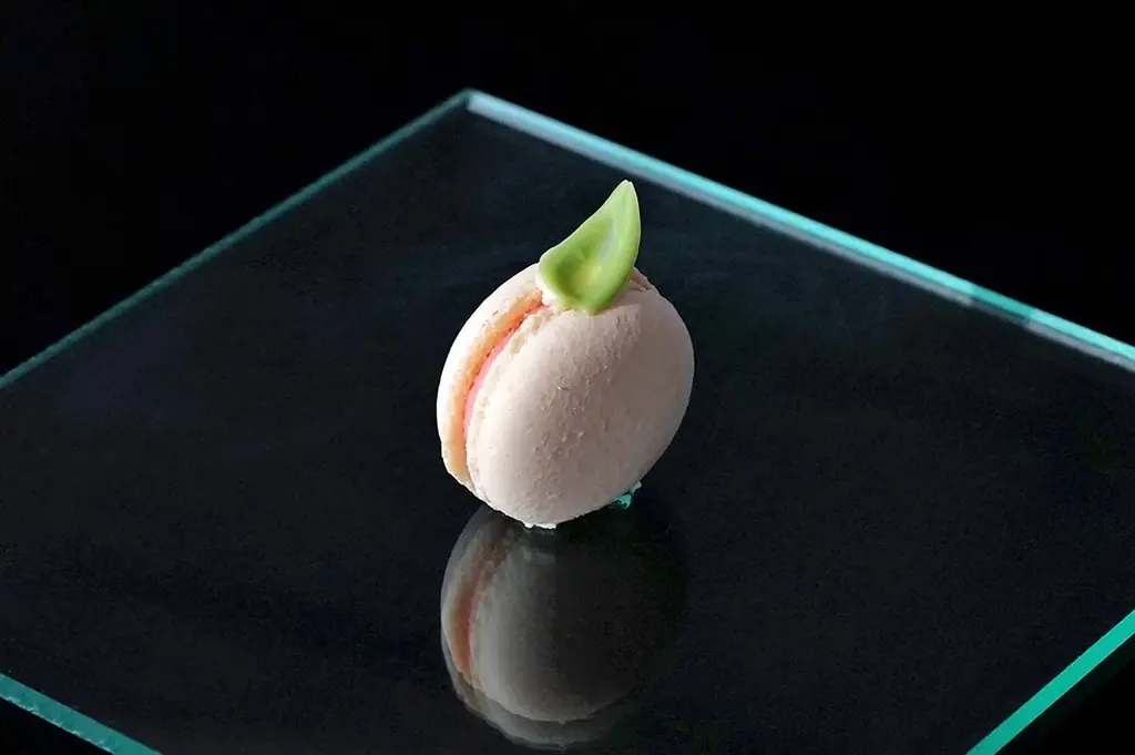 旬の国産桃を贅沢に使用した、かき氷のプティアフタヌーンティー「桃のプティアフタヌーンティー～ 白桃の夏しずくとともに～」を2026年7月1日～31日の平日限定で販売【ロイヤルパインズホテル浦和】 画像 9