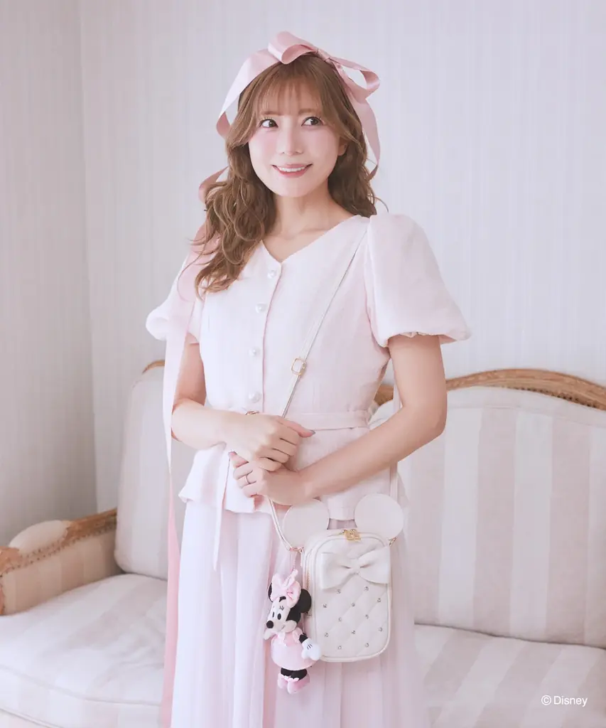 Areeamから「ミニーマウス」のぬいぐるみマスコットが初登場！7月21日(火)よりルミネエスト新宿POPUP ストアにて数量限定で先行販売 画像 5