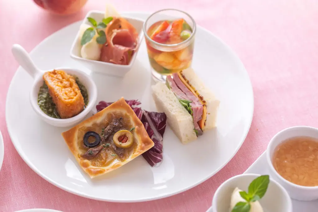 横浜でパフェもケーキも桃づくし！山梨県産の桃が主役の「桃アフタヌーンティー」横浜ベイホテル東急にて開催！ 画像 7