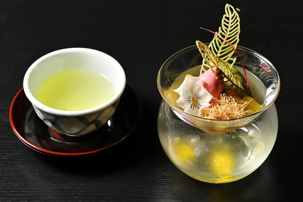 【ザ・プリンス 京都宝ヶ池】「福寿園」の日本茶とスイーツのベストマッチが涼をよぶ　名建築「茶寮」で楽しむ和のアフタヌーンティー、夏メニューを販売 画像 5