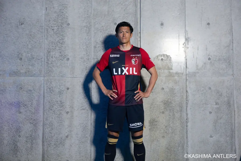 鹿島アントラーズのユニフォームパンツへ『SHOWAロゴ』を掲出～昭和産業は、Ｊリーグ創設当初からのオフィシャルパートナーとして鹿島アントラーズを応援～ 画像 2
