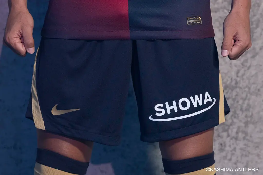 鹿島アントラーズのユニフォームパンツへ『SHOWAロゴ』を掲出～昭和産業は、Ｊリーグ創設当初からのオフィシャルパートナーとして鹿島アントラーズを応援～ 画像 3