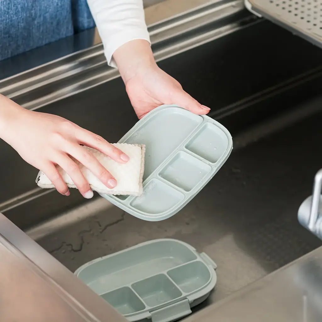 【KEYUCA】朝のお弁当づくりの4つの“面倒”を減らす。2品同時調理で時短を叶える「仕切り付きフライパン」が新発売 画像 11