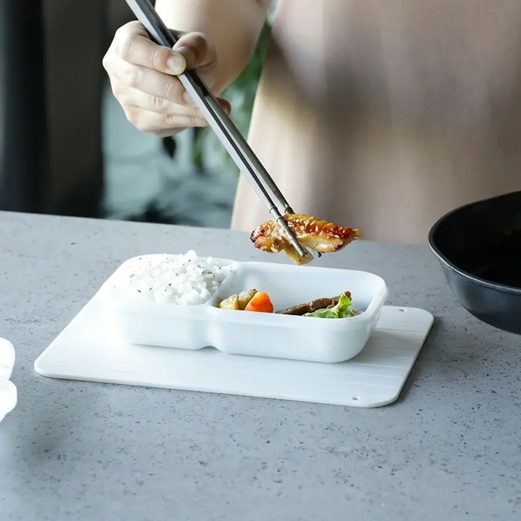 【KEYUCA】朝のお弁当づくりの4つの“面倒”を減らす。2品同時調理で時短を叶える「仕切り付きフライパン」が新発売 画像 12