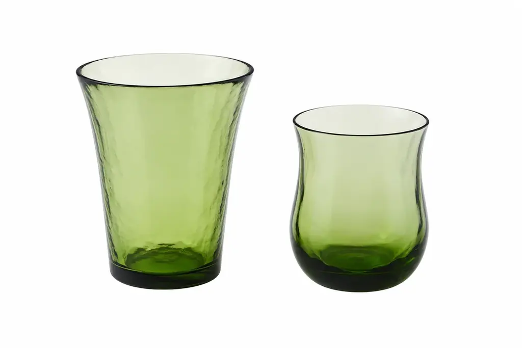 阿蘇の溶岩をガラスに宿した「阿蘇ぐりんぐらす」が先行販売開始。飲み物本来の味わいを引き立てる、新たな器をMakuakeで公開 画像 2