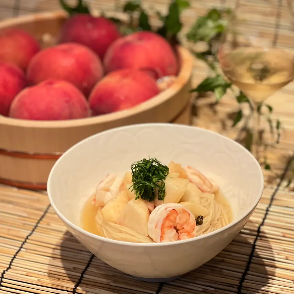 「支那そばや」佐野史華 ラーメン業界初のシャンパーニュの騎士へ 画像 6