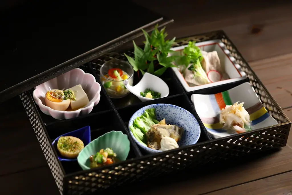【源泉のお宿 湯河原千代田荘】夏の湯河原を味わう、彩り豊かな夕食膳の提供開始 画像 2