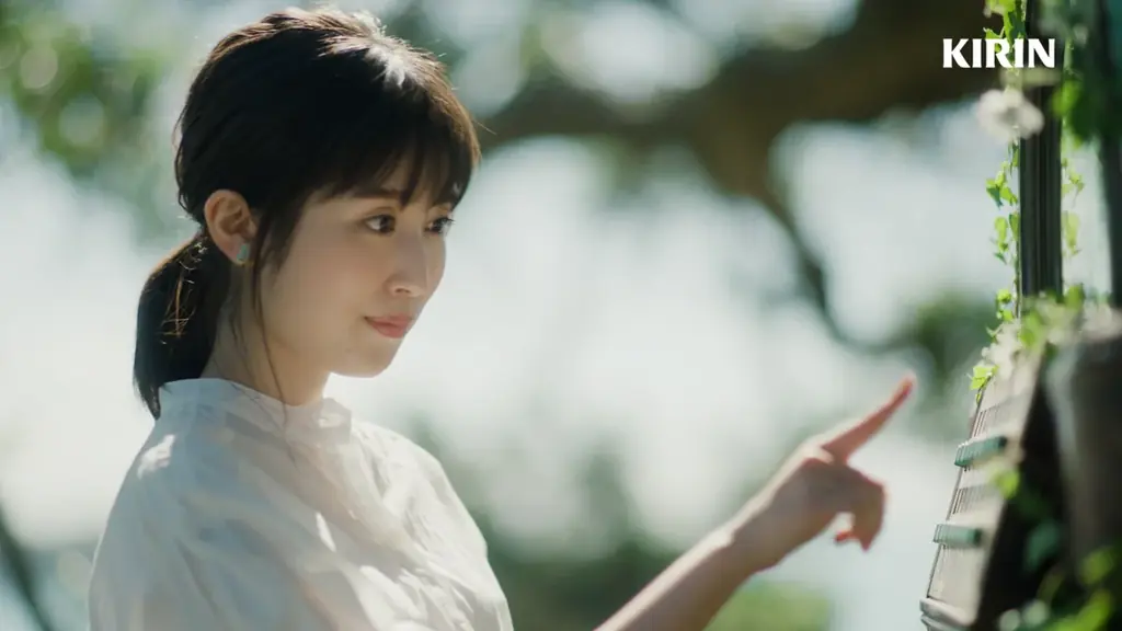 2年ぶりにリニューアル「淡麗グリーンラベル」新CM公開！Mrs. GREEN APPLE大森元貴さん、福本莉子さんがCM初共演！ 画像 4