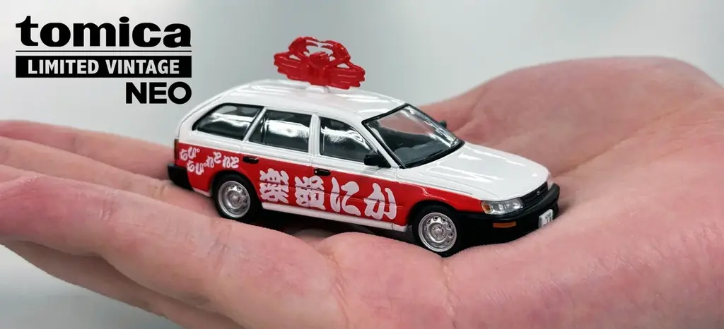 7/9予約開始 トミカ×かに道楽 カローラミニカー