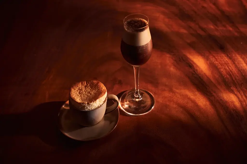 1 Hotel Tokyo「NiNi Bar」、本日6月22日（月）よりコース仕立ての「デザート&カクテル」を提供開始　第一弾は旬のメロンを味わうデザートとカクテルのペアリング 画像 4