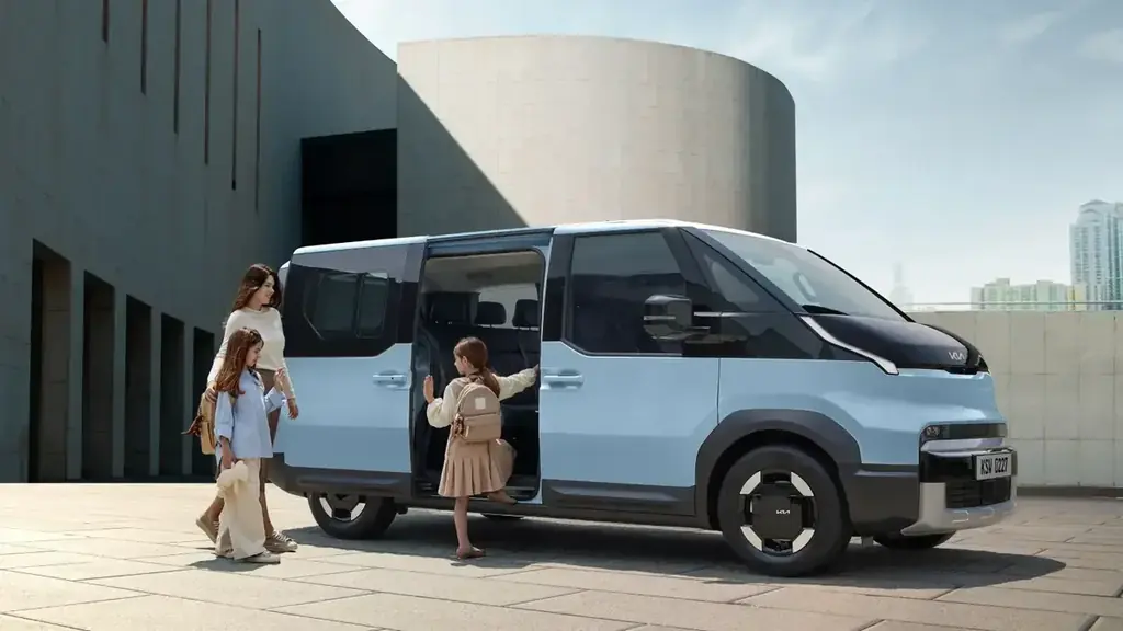 次世代モビリティとして注目が集まるEV車「Kia PV5」をトイファクトリーが初展示〈東京・南町田で2モデルを公開〉 画像 6