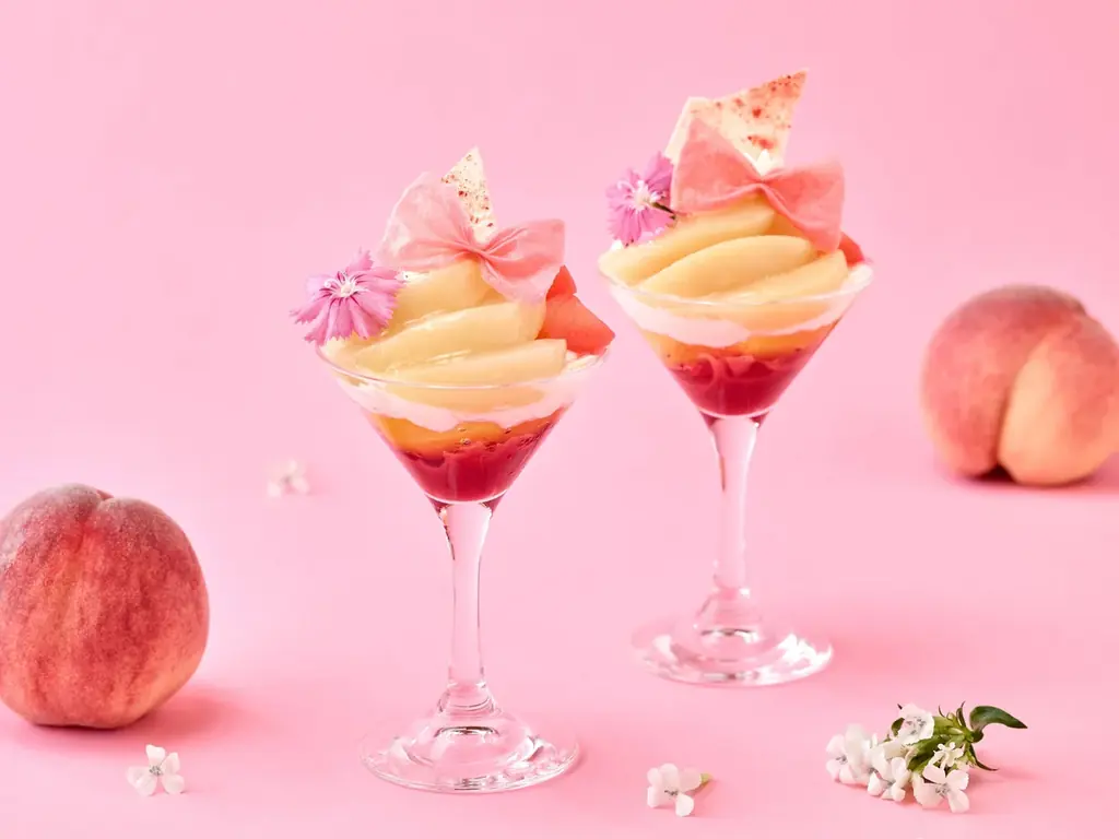 【リーガロイヤルホテル大阪】桃の魅力を味わい尽くす、心華やぐティータイム 期間限定「桃アフタヌーンティー」を販売 画像 5