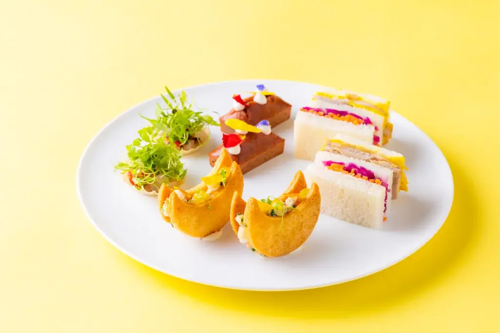 【センタラグランドホテル大阪が大阪出身のハンドメイドアーティストnikoとコラボレーション】「こころ咲く ohana Afternoon Tea」を2026年7月1日（水）より開催 画像 10