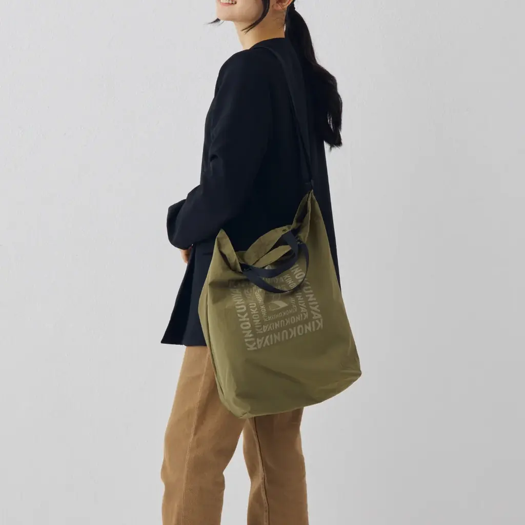 【紀ノ国屋】両手が自由に使える「折りたたみクロスボディバッグ」が登場！ 画像 9