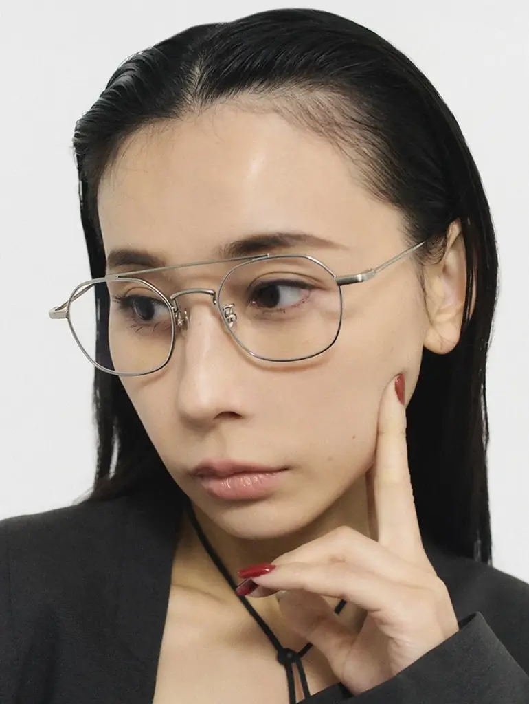 メガネブランド「Zoff」とファッションブランド「Ameri」ディレクター黒石奈央子とのコラボレーションアイウェア「Zoff｜Naoko Kuroishi」店頭販売決定 画像 19