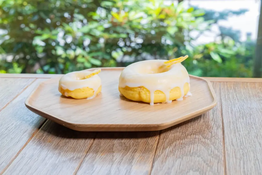 人気ドーナツ店「ホーカスポーカス」と「鰻 北白川」がコラボ　限定「夏の土用ドーナツ」を提供 画像 4