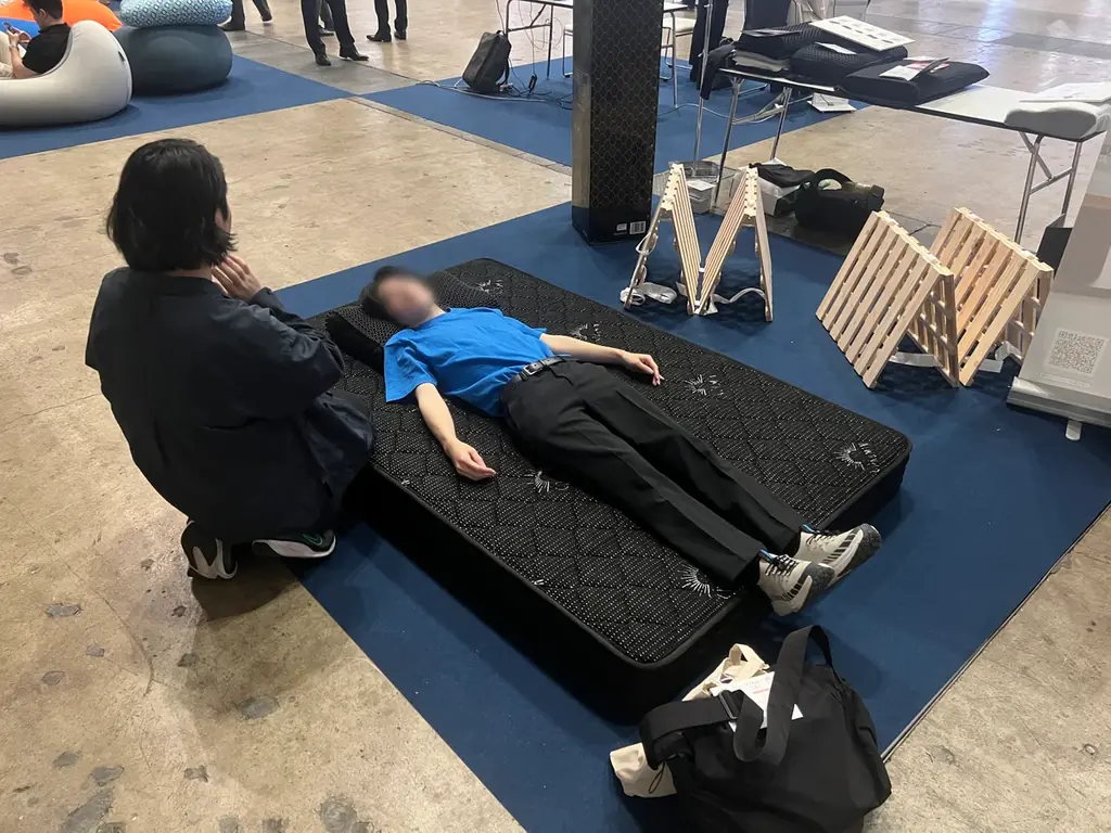 【GOKUMIN】来場14万人超のInterop Tokyo 2026「Sleep Tech」エリアに出展、IT業界の”睡眠負債”に着目し250名超へ”枕の使い分け”を提案 画像 7