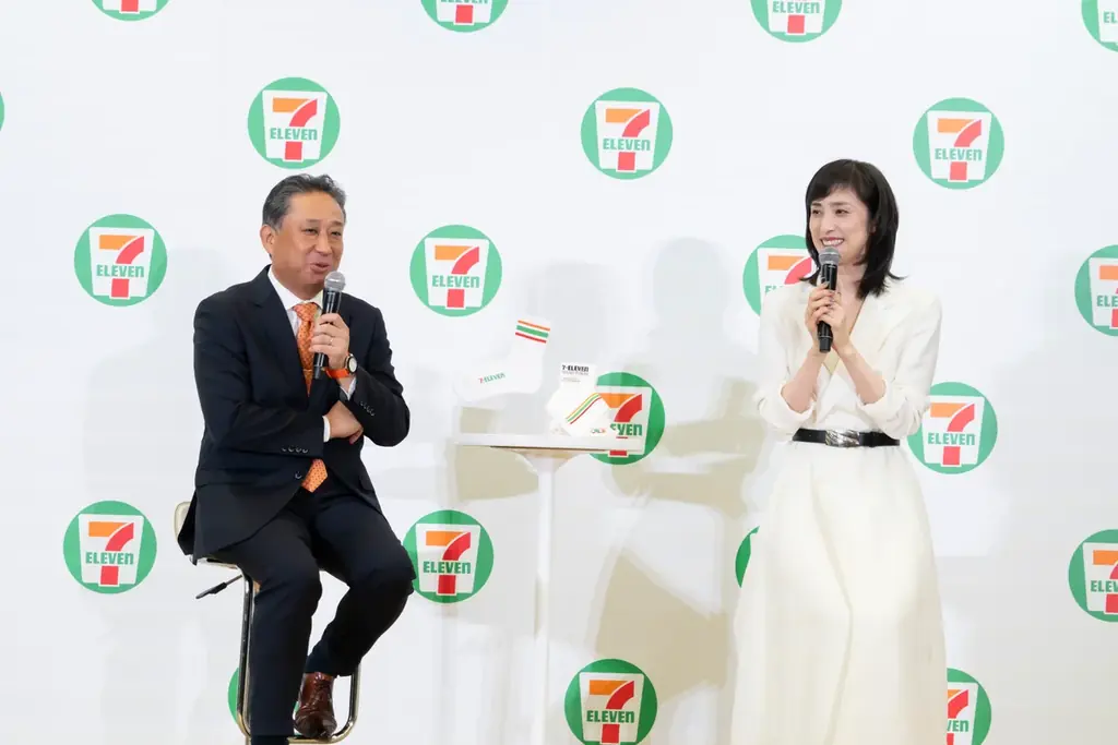 【イベント事後レポート】『セブン‐イレブンの日』PR発表会　天海祐希さんがセブン‐イレブン愛やCM撮影秘話を熱弁！代表取締役社長 阿久津知洋との特別対談で自身のリーダーシップ論を語る 画像 4