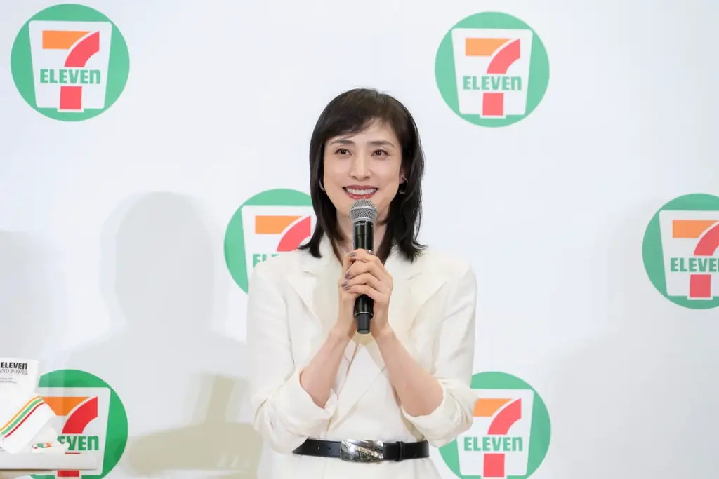 【イベント事後レポート】『セブン‐イレブンの日』PR発表会　天海祐希さんがセブン‐イレブン愛やCM撮影秘話を熱弁！代表取締役社長 阿久津知洋との特別対談で自身のリーダーシップ論を語る 画像 6