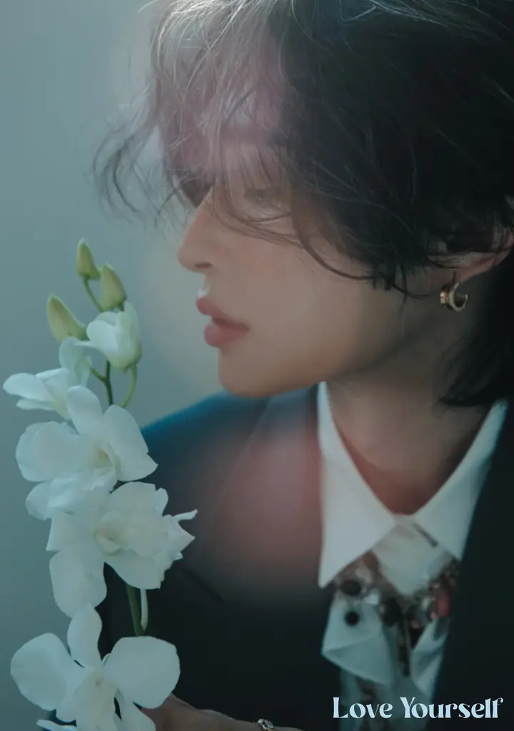 紀田基邦1st写真集『Love Yourself』先行カット第2弾を公開！白衣姿とは一味違った新たな魅力がたっぷり！写真集発売記念イベントも申込締切残りわずか！ 画像 2