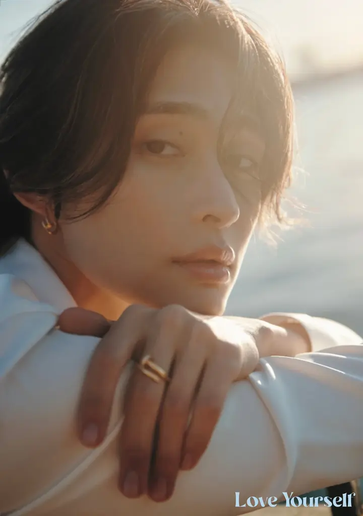 紀田基邦1st写真集『Love Yourself』先行カット第2弾を公開！白衣姿とは一味違った新たな魅力がたっぷり！写真集発売記念イベントも申込締切残りわずか！ 画像 4
