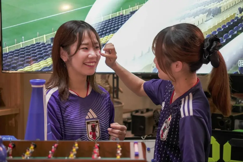 とまらない快進撃！　おふろcafe utataneで、とことん楽しむサッカー観戦イベントを実施中。おふろでラウンジで、そしてサウナ室でも盛りあがろう 画像 7