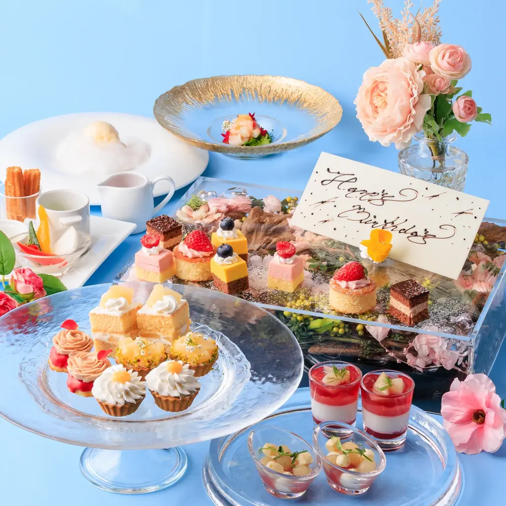 渋谷最上階で”桃尽くし”を味わう。目の前で完成する演出デザートも楽しめる夏限定アフタヌーンティーが登場 画像 9