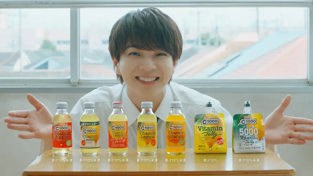 塩﨑太智さん　WEBCM出演！「ごきげんも～っと つづくらしー！」C1000ビタミンレモン「ごきげんのヒミツ」篇　2026年6月29日（月）公開 画像 5