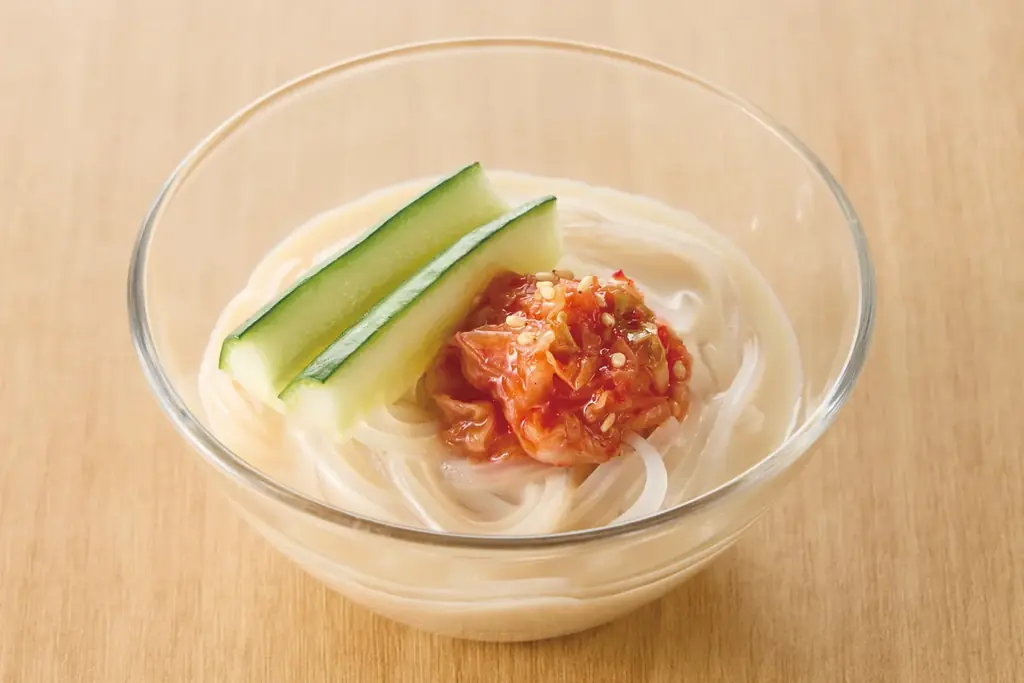 この夏、「しゃぶしゃぶ温野菜」で“ちょっと上質な韓国旅”！2種の韓国鍋「海鮮チゲ鍋」&「コムタン鍋」と、韓国の食文化“パンチャン”を楽しむ期間限定フェア 画像 10
