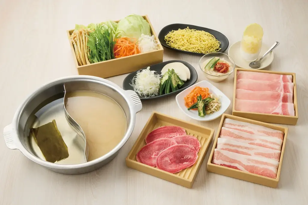 この夏、「しゃぶしゃぶ温野菜」で“ちょっと上質な韓国旅”！2種の韓国鍋「海鮮チゲ鍋」&「コムタン鍋」と、韓国の食文化“パンチャン”を楽しむ期間限定フェア 画像 30