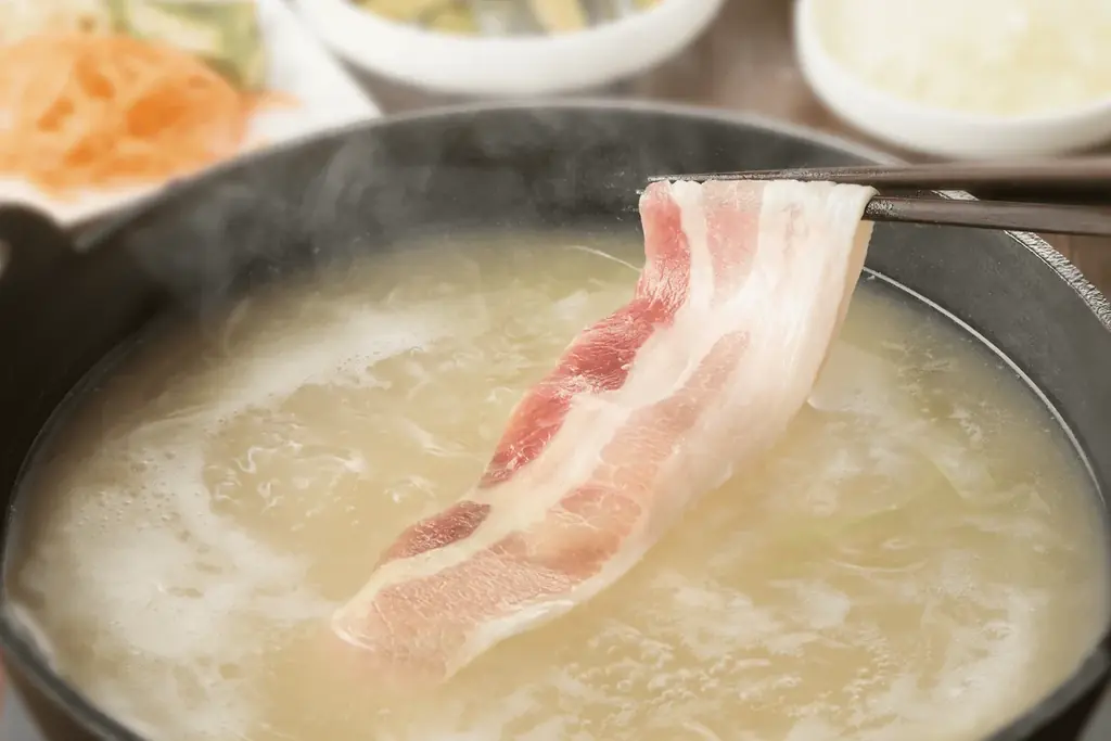 この夏、「しゃぶしゃぶ温野菜」で“ちょっと上質な韓国旅”！2種の韓国鍋「海鮮チゲ鍋」&「コムタン鍋」と、韓国の食文化“パンチャン”を楽しむ期間限定フェア 画像 5