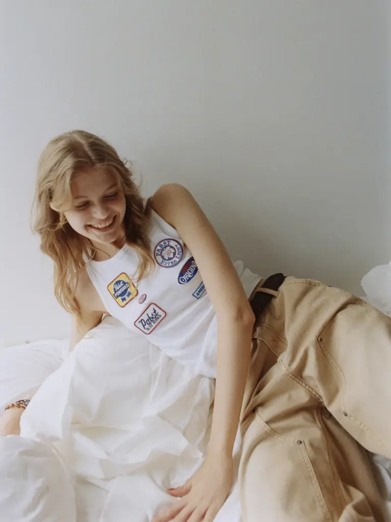 MOUSSY（マウジー）Pabst Blue Ribbon（パブスト ブルーリボン）とのコラボレーションを7月17日(金)より発売 画像 4