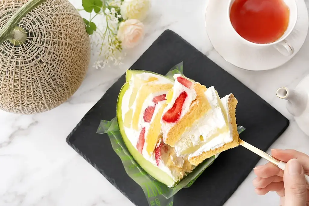 【4日間限定】5Lの超特大「タカミメロン」を丸ごと使用！「大玉まるごとメロンショート」発売決定！ 画像 16